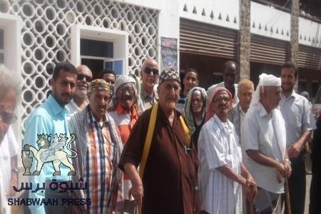 حقوق ضائعة لـ”متقاعدي” شركة مصافي عدن “هامات أصبحت تحت التراب وأخرى تنتظر بظهر مكسور أنهكه عمل الشركة