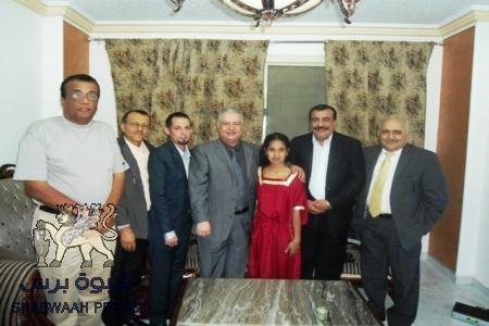 الشيخ ‘‘ المفلحي‘‘ يكرم الطفلة الحضرمية ‘‘نور باراس‘‘