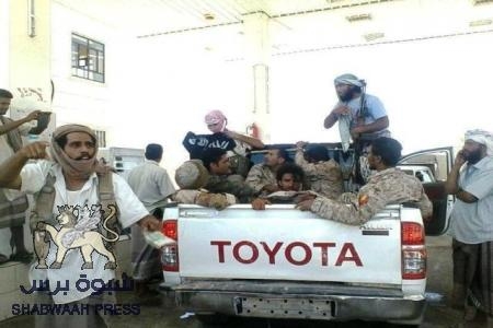 ‘‘ شبوه برس‘‘ ينشر صورة لأسرى الجيش وصراع بين رئيس الأمن القومي ومحافظ شبوه .