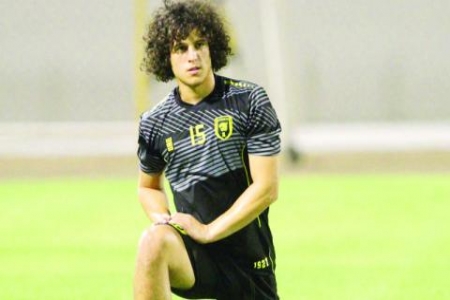 باجندوح سعيد بالاحتراف بإنجلترا