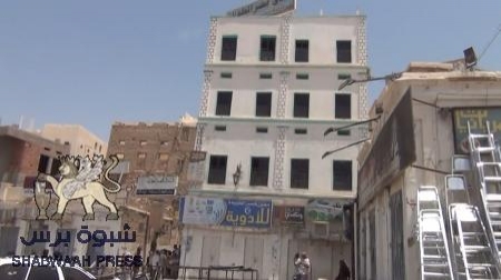 الافراج عن الجنديين المعتقلين يوم أمس من أحد فنادق سيئون