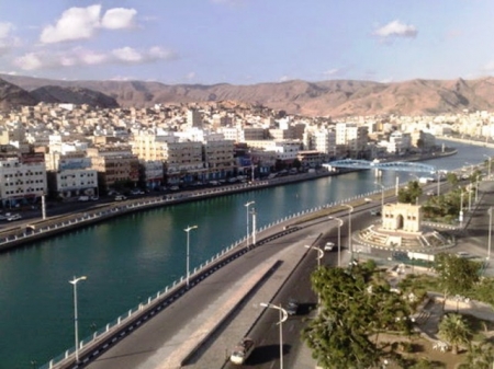 ميناء المكلا : عودة ثلاثة خطوط ملاحية الى الميناء