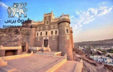 تحويل المجمع الحكومي بسيئون إلى ثكنة عسكرية وإرهابية الأولى من نوعها !!‎