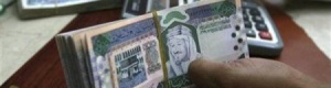 السعودية تراقب أرصدة العمال الأجانب في البنوك لضبط الأنشطة التجارية