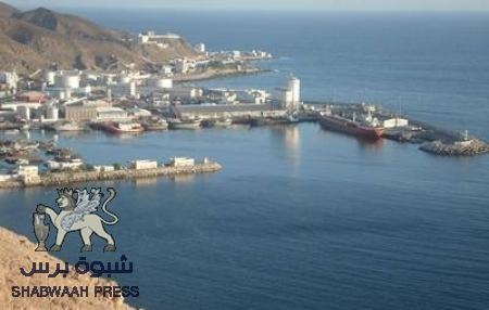 عمال مؤسسة الطرق والجسور بحضرموت يعلنون الاضراب الشامل ( وثائق)