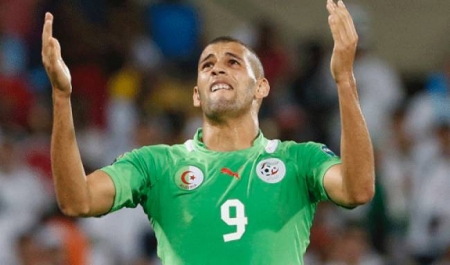 إسلام سليماني : منتخب الجزائر يهدي مكافآته المالية لغزة