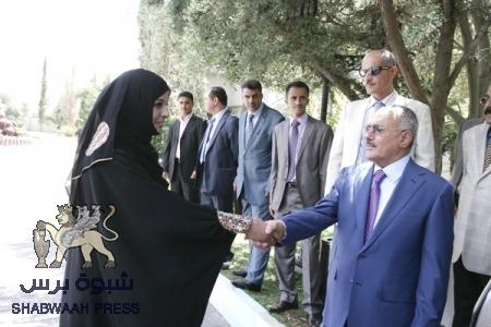 علي صالح يحتفل بذكرى 7 يوليو بحفل إفطار بـ (95) ريال مليون والسفراء يعتذرون عن تلبية الدعوة
