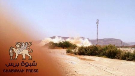 في رسالة تحدي لقائد المنطقة العسكرية الجديد..عناصر القاعدة تفجر معسكرات بوادي حضرموت