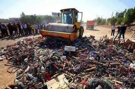 داعش تعدم آلاف الشيش في الموصل والحضارم ينصحون الموالعة بالمضغة الحضرمية