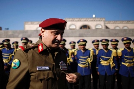 قوى ظلامية تحرض ضد وزير الدفاع