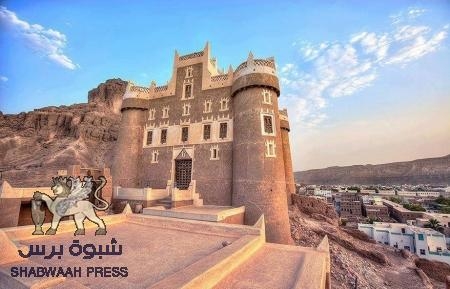 معارك عنيفة بين الجيش اليمني والقاعدة غرب القطن ونجاة قائد المنطقة العسكرية الأولى من القتل