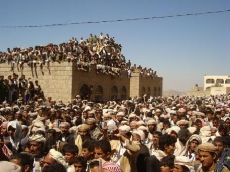 يا أصحاب بيان صنعاء دوروا لمسجدكم مؤذنا