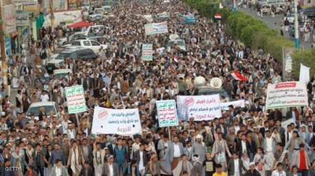 BBC : الحكومة اليمنية تعرض استقالتها في غضون شهر لإنهاء احتجاجات الحوثيين