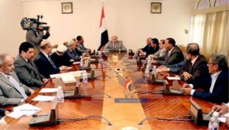 الرئيس هادي يدعو للقاء وطني واسع قبل نهاية الأسبوع