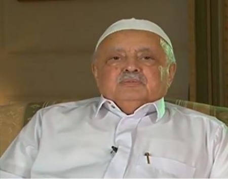 تقبل العزاء بوفاة فقيد الوطن الكبير السياسي عبد الله الاصنج بقاعة عدن مول يوم غدا الخميس