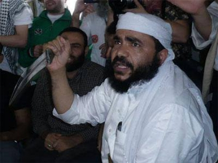 شيخ داعية وعضو برلمان إصلاحي يدعو لخوض حرب مذهبية ضد جماعة الحوثيين في اليمن