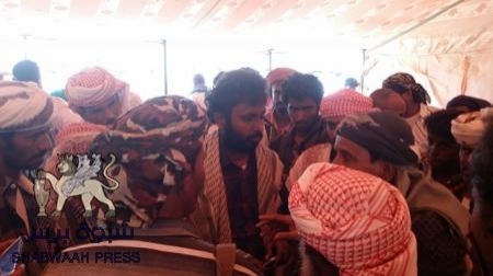 ما الذي جاء في خطاب رئيس حلف قبائل حضرموت للمجتمعين في وادي نحب ؟