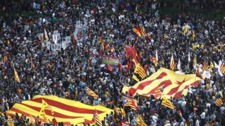 برشلونة خارج ‘‘ الليغا ‘‘ بانفصال كتالونيا