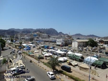 الجنوبيون يؤكد على سلمية ثورتهم وحشود جنوبية تتوافد الى ساحة الاعتصام بالعاصمة عدن