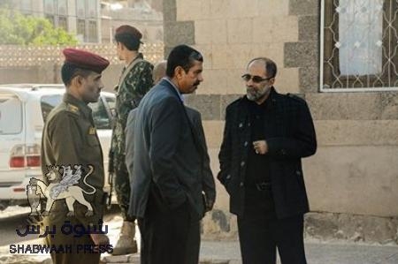 رئيس الحكومة المكلّف خالد بحاح يقدم العزاء في بيت المتوكل ويلقي كلمة قيّمة عن الشهيد