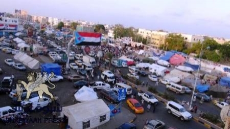 الضالعي : ندعوا الجنوبيون العاملين في المرافق الحكومية إلى سرعة العودة إلى الإجراءات