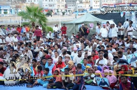 حصاد الاحد للنشاط الثوري بساحتي الاعتصام الجنوبي في العاصمة عدن والمكلا