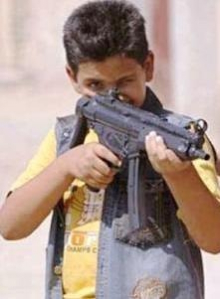 الشرطة الأمريكية تقتل طفلا ًلحيازته مسدس​ لعبة