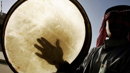 الشيخ البراك يهاجم فرق البنات الإنشادية بالسعودية: تدربهن على قلة الحياء والحركات المثيرة