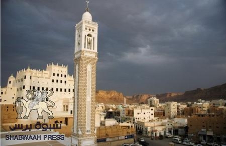 فريق طبي بمستشفى سيئون يبتكر انبوب هوائي ينقذ حياة طفل