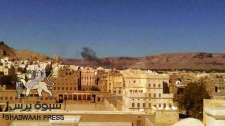 عاجل : إنفجار عبوة ناسفة غرب شبام استهدف دورية عسكرية يمنية