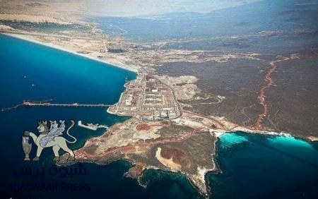 عاجل وهام : ميناء الغاز ببلحاف يتعرض لقصف مدفعي