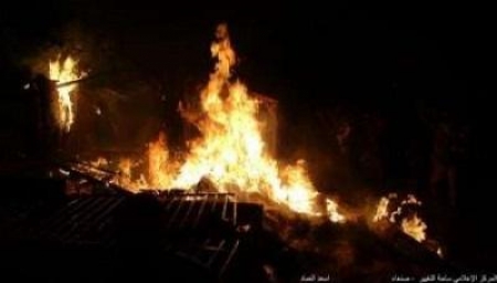 حريق بمحطة غاز يصيب 3 ويتلف 5 سيارات في محافظة عدن