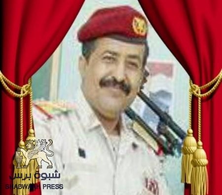 نجاة العقيد فرج العتيقي من تفجير سيارته بفعل عبوة ناسفة (صور)