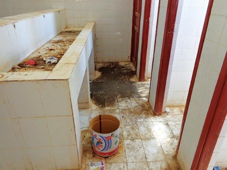 من العهد الحبتوري: طلاب السكن الجامعي بكلية النفط بشبوة.. معاناة مستمرة في ظل غياب تام للجهات المسؤولة