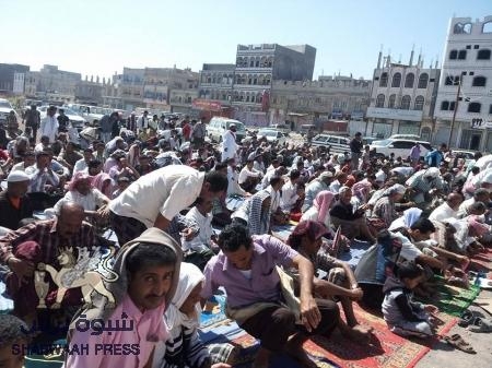 خطيب الجمعة بردفان يدعوا أبناء الجنوب لأحياء الذكرى التاسعة للتصالح والتسامح