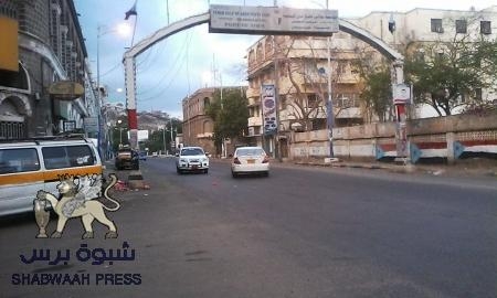 قوات الاحتلال اليمني تلاحق نشطاء بالتواهي‎