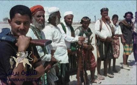 قبائل باكازم توجه رسالة للاحتلال تحذرة من التمادي في قصف القرى بالمحفد.