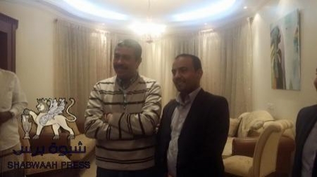 في منزل خالد بحاح : وفد شبابي حضرمي يتضامن مع رئيس الوزراء المحاصر