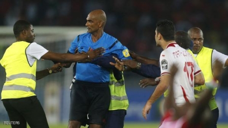 إيقاف حكم اتهم بإقصاء تونس عن أمم إفريقيا