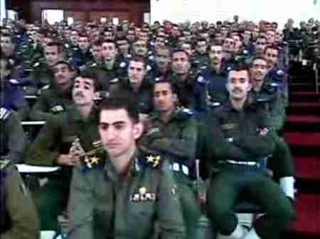 الطلاب الجنوبيون يغادرون كلية الشرطة بصنعاء