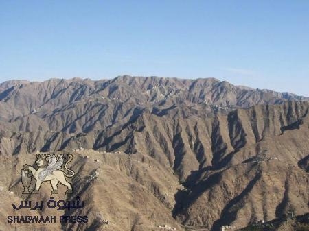 مصدر قبلي: يافع خاليه من عناصر الأرهاب ولن نسمح بدخول جماعات مسلحة الى مناطقنا