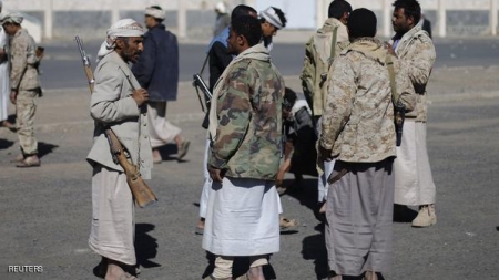 حرب أهلية تهدد اليمن.. والجيش يخسر مقرات