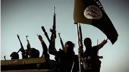 مقاتلو تنظيم داعش يصلون اليمن بحرًا بعد توقف الخطوط التركية