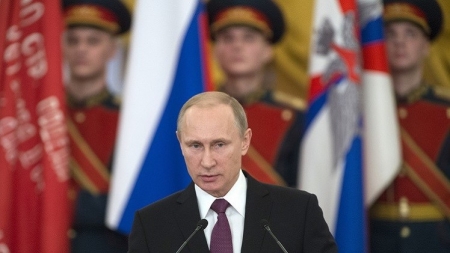 بوتين: واهم من يفكر بتفوق عسكري على روسيا