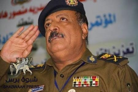 علي ناصر لخشع يصل من صنعاء الى عدن