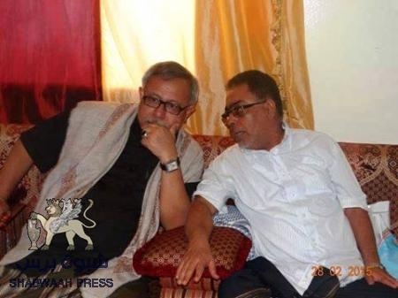 سيادة الرئيس ... حولك وولاؤهم لغيرك