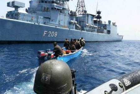 البحرية الامريكية تشكل قوة خاصة لمحاربة القرصنة في خليج عدن