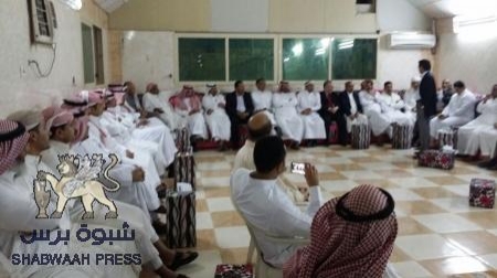 أبناء مناطق الواحدي يقيمون حفل عشاء على شرف الوفود الوطنية القادمة من عدن وصنعاء الى الرياض