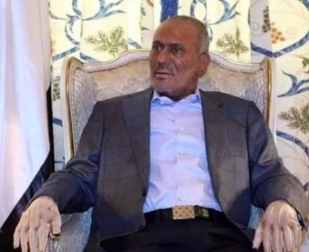 أنباء تفيد بوجود الرئيس المخلوع في نقوب بيحان ومساعي للسماح له بالمرور الى حضرموت