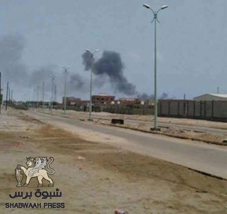 قصف دبابات الحوثي وصالح في منطقة العلم